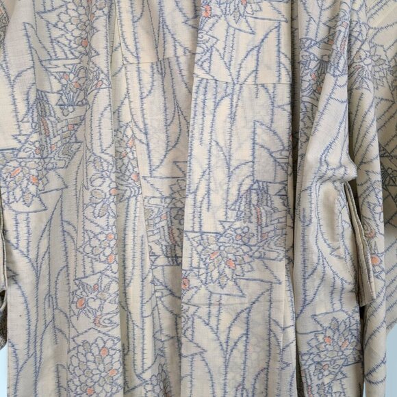 Vintage White & Blue Kimono - Picture 7 of 11